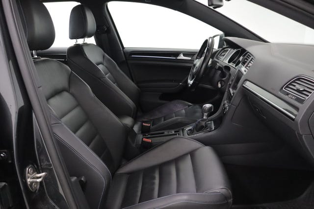 2015 VOLKSWAGEN GOLF - 23