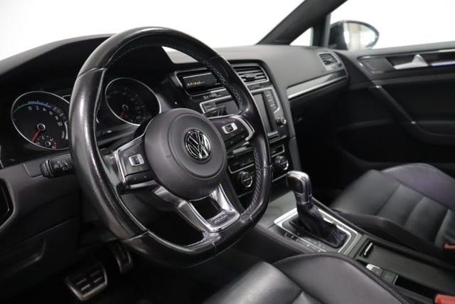 2015 VOLKSWAGEN GOLF - 8