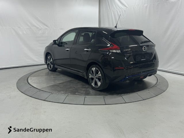 SJNFAAZE1U0105331 2021 NISSAN LEAF-2