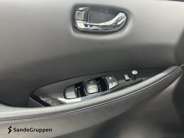 2021 NISSAN LEAF - 10