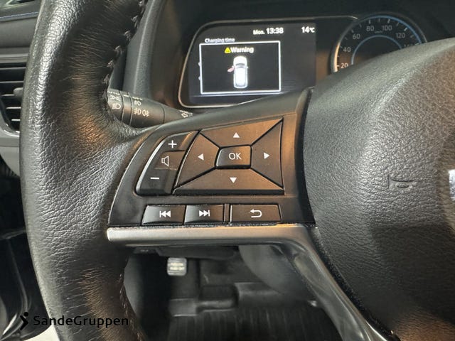 2021 NISSAN LEAF - 15