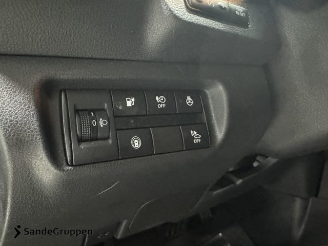 2021 NISSAN LEAF - 11
