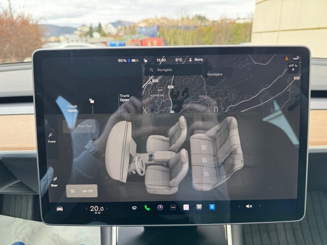 2019 TESLA MODEL 3 - 23