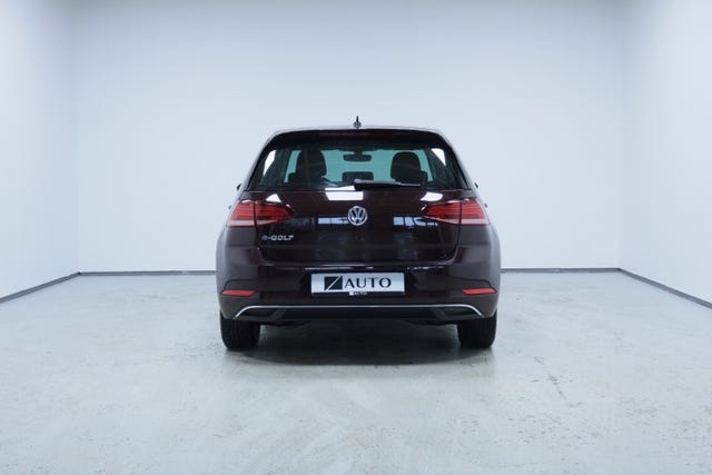 WVWZZZAUZJ8905107 2018 VOLKSWAGEN GOLF-4
