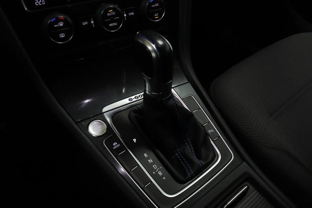 2018 VOLKSWAGEN GOLF - 20