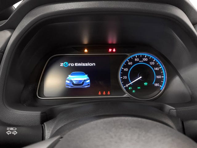 2018 NISSAN LEAF - 10