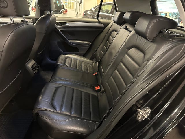 2015 VOLKSWAGEN GOLF - 27