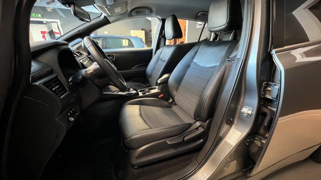 SJNFAAZE1U0035392 2018 NISSAN LEAF-4