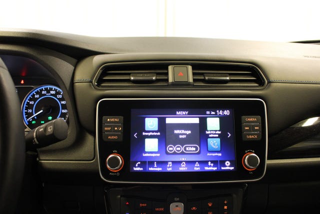 2022 NISSAN LEAF - 24