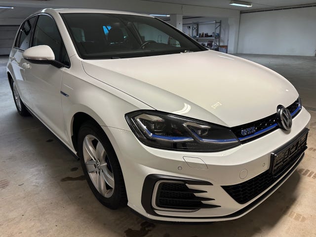 2018 VOLKSWAGEN GOLF - 8