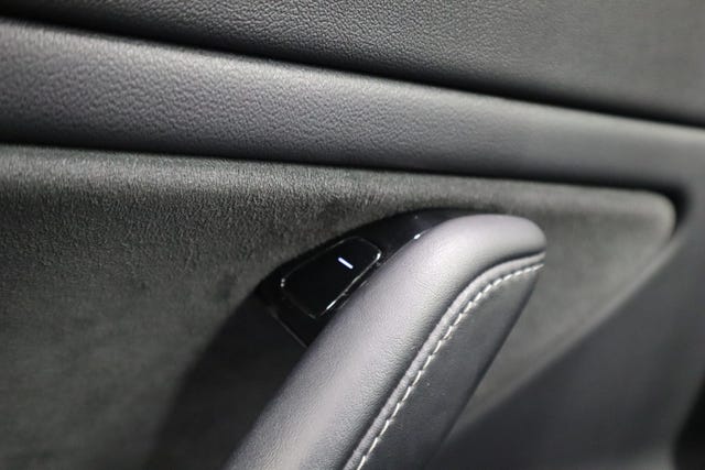 2019 TESLA MODEL 3 - 24
