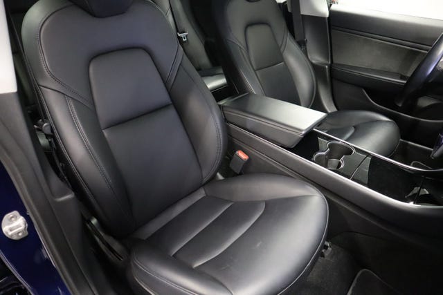 2019 TESLA MODEL 3 - 11