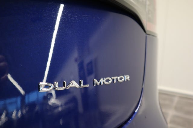 2019 TESLA MODEL 3 - 32