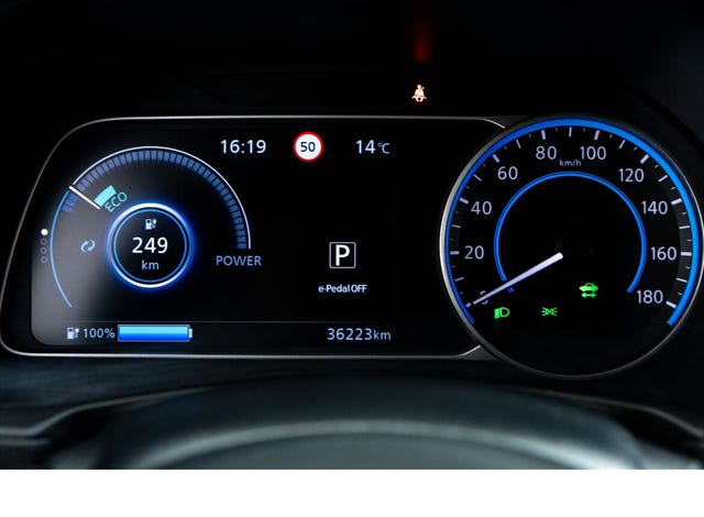 2021 NISSAN LEAF - 14