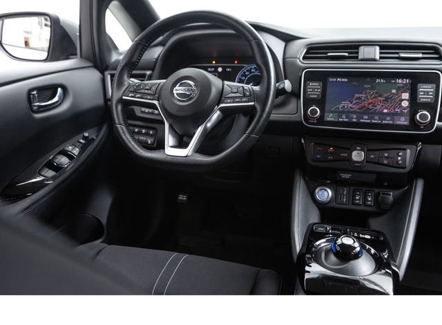 2021 NISSAN LEAF - 27