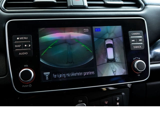 2021 NISSAN LEAF - 17