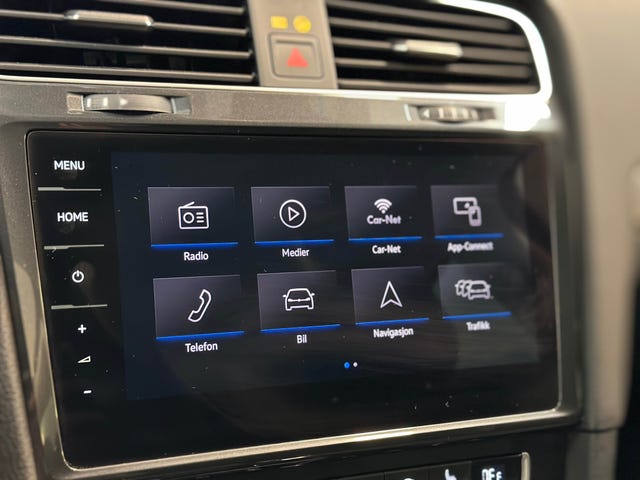 2019 VOLKSWAGEN GOLF - 30