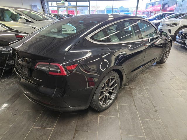 5YJ3E7EB8KF239527 2019 TESLA MODEL 3-4