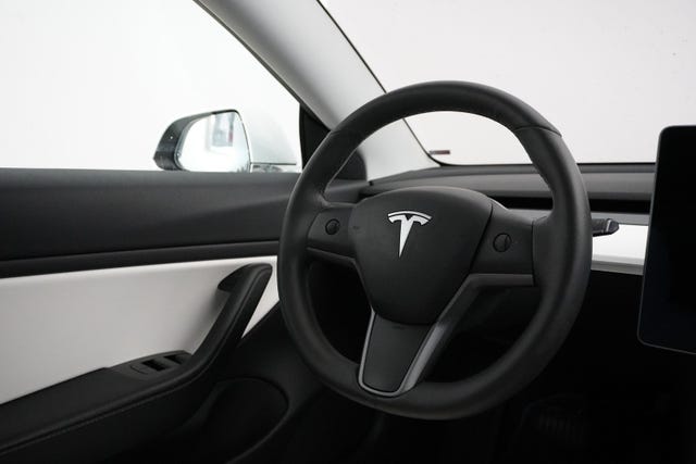 2019 TESLA MODEL 3 - 18