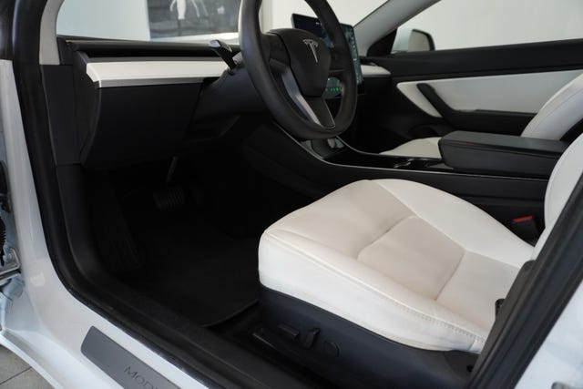 2019 TESLA MODEL 3 - 12
