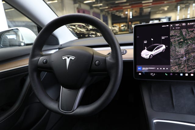 2021 TESLA MODEL 3 - 15