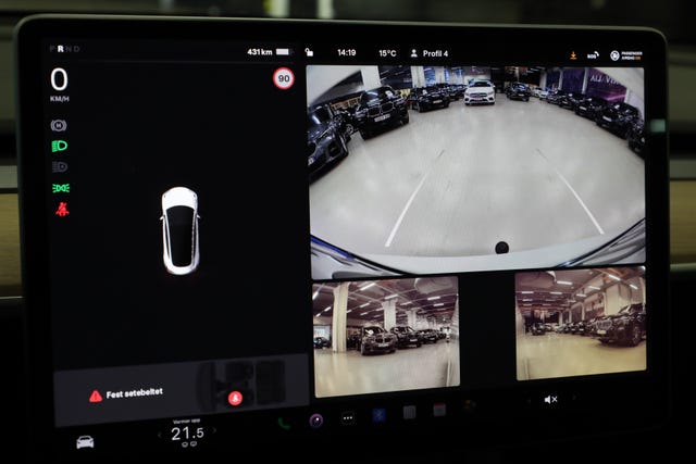 2021 TESLA MODEL 3 - 29