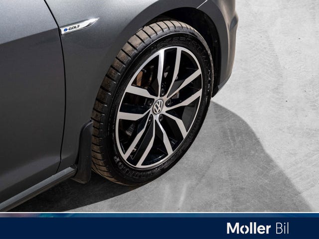 2019 VOLKSWAGEN GOLF - 28