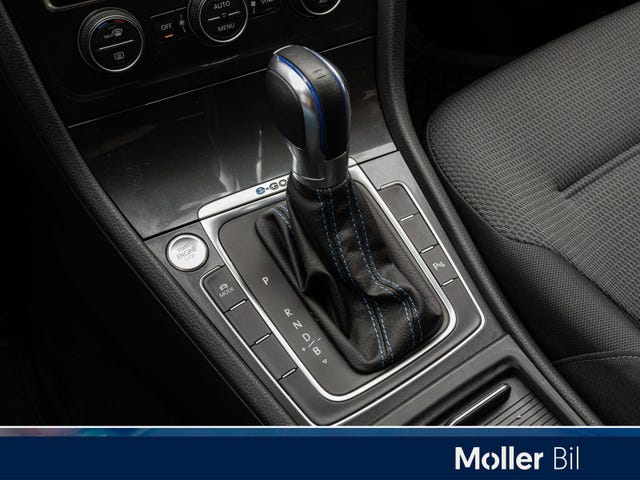 2019 VOLKSWAGEN GOLF - 18