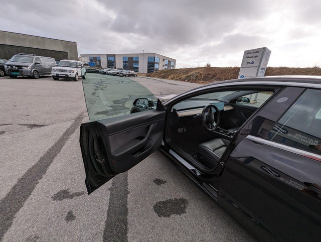 2019 TESLA MODEL 3 - 22