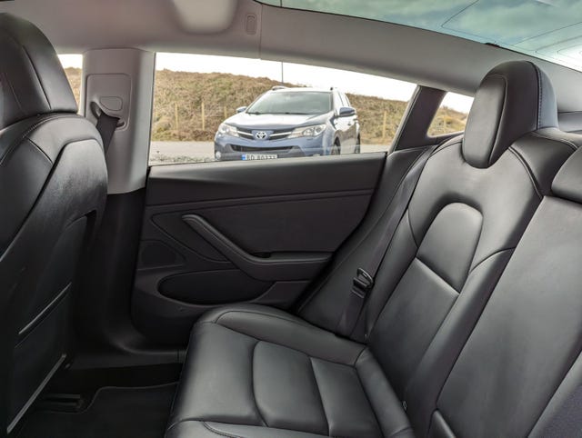 2019 TESLA MODEL 3 - 19