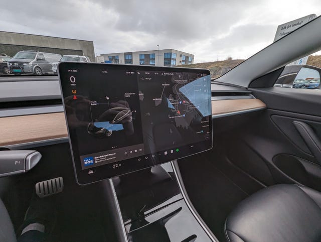 2019 TESLA MODEL 3 - 24