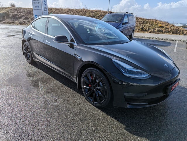 5YJ3E7EB6KF207742 2019 TESLA MODEL 3-2