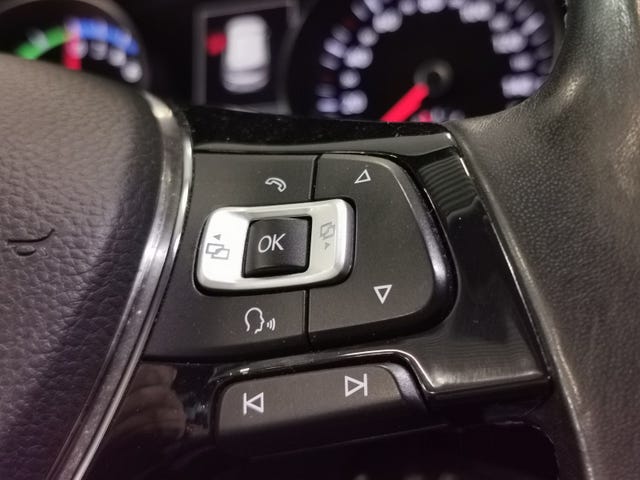 2018 VOLKSWAGEN GOLF - 12
