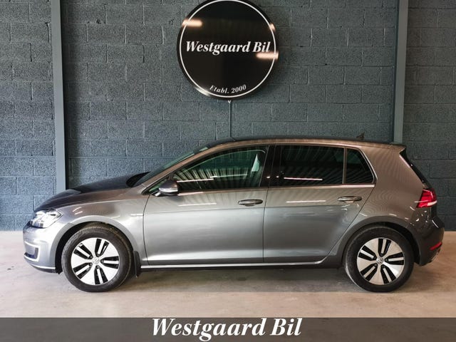 WVWZZZAUZJW900285 2018 VOLKSWAGEN GOLF-0