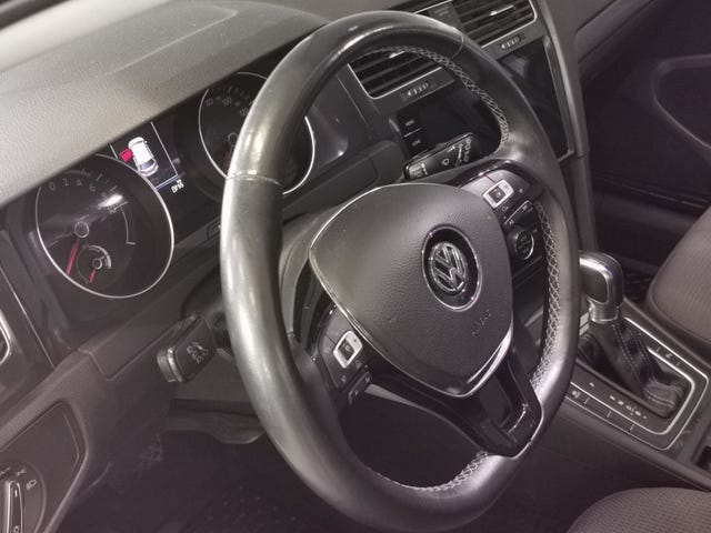 2018 VOLKSWAGEN GOLF - 10