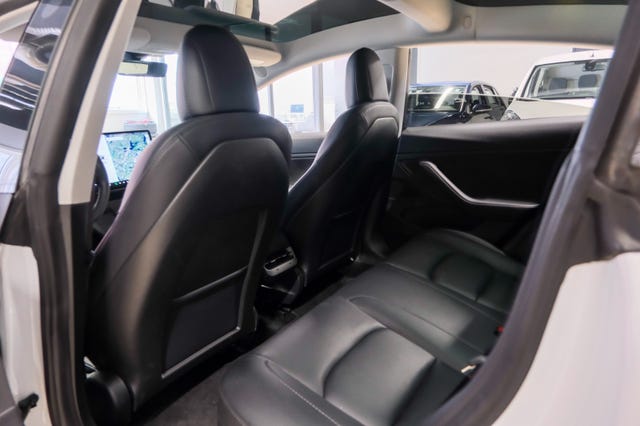 2021 TESLA MODEL 3 - 28
