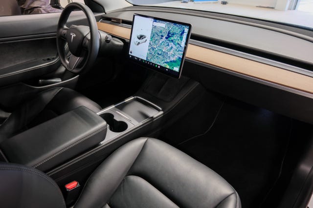 2021 TESLA MODEL 3 - 22