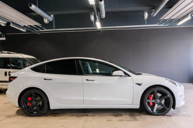 5YJ3E7EC2MF898585 2021 TESLA MODEL 3-5