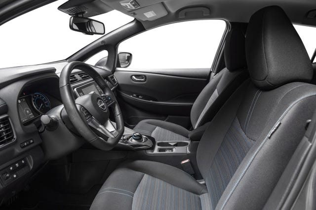 2022 NISSAN LEAF - 10