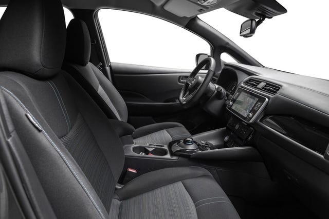 2022 NISSAN LEAF - 25