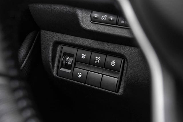 2022 NISSAN LEAF - 18