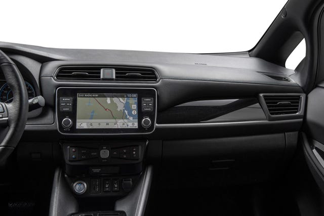 2022 NISSAN LEAF - 20