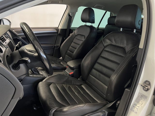 2015 VOLKSWAGEN GOLF - 30