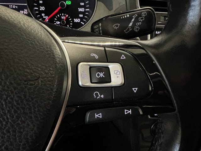 2015 VOLKSWAGEN GOLF - 18