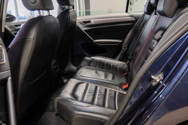 2015 VOLKSWAGEN GOLF - 25