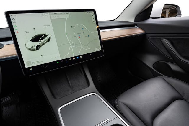 2021 TESLA MODEL 3 - 16
