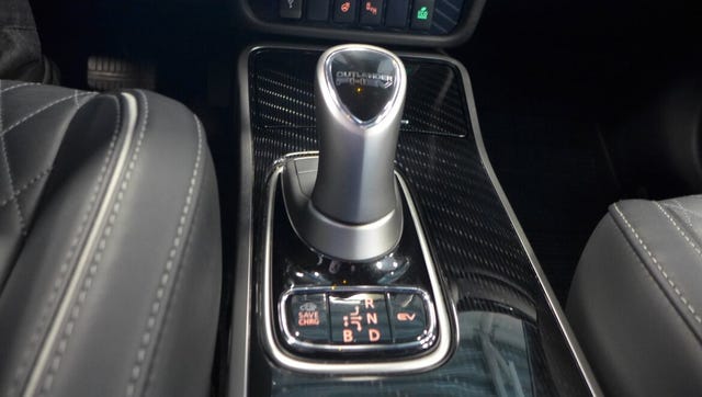 2020 MITSUBISHI OUTLANDER - 26