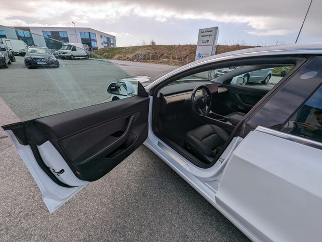 2019 TESLA MODEL 3 - 22