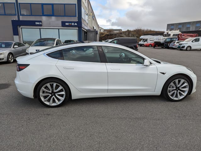 5YJ3E7EB7KF316520 2019 TESLA MODEL 3-5