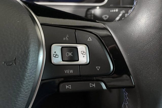 2019 VOLKSWAGEN GOLF - 25